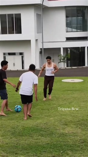 Argghh.. ganteng sebadan badannya #yesayaabraaham #yesayaabraham #bericintawaktu