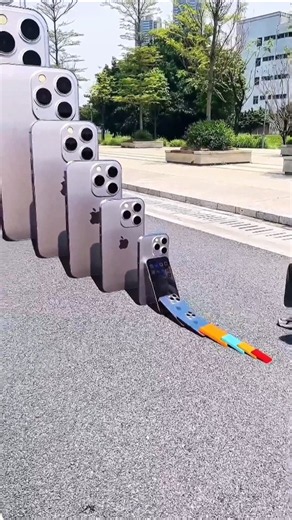 The Biggest iPhone Fell Last! 😱📱