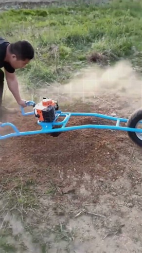 This Small 2-Stroke Soil Drill Makes Planting Trees Easy!” 🌱⚙️
