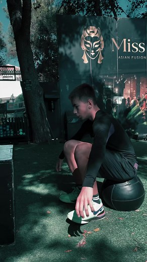 Borys Bedorf - mój syn rozpoczął treningi koszykówki w Hiszpanii, w klubie Marbella Basket. Rozwój na płaszczyźnie sportowej trwa. Dodatkowo codziennie robi treningi siłowe i motorykę. Zdrowe odżywianie, regularne treningi oraz nauka języków obcych, to jest jego decyzja oraz cel który realizuje. #borysbedorf #karolbedorf #bedorfteam #marbella #marbellabasket #spain #espania #basketball #lifestyle #sport #passion | Karol Bedorf Fanpage