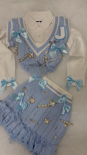 Watch me make this women vest sweater to a two piece 🥶😴😱#fypchallenge | Kreative Kouture