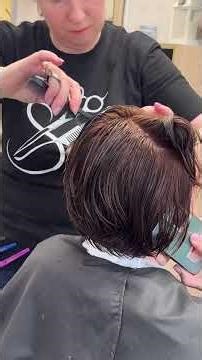 Classy Short Layered Bob Haircut for Women | Textured Bob Cut #bobhaircut