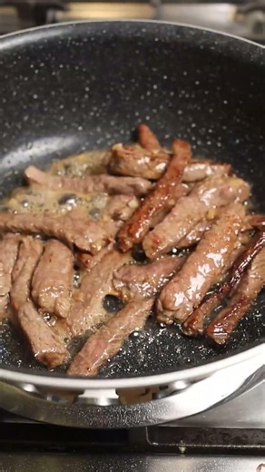 Lomo Saltado 🥩🍽️ #lomo #saltado #CasaTramontina #Atlantic #Paraguay #tutorial #recipe #shorts