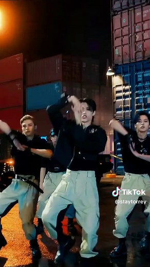 Stray Kids Case 143: Download Stunning Wallpapers