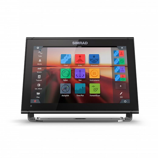 GO12 XSE With Navionics+ USA/Canada Charts | Chartplotter | Simrad USA