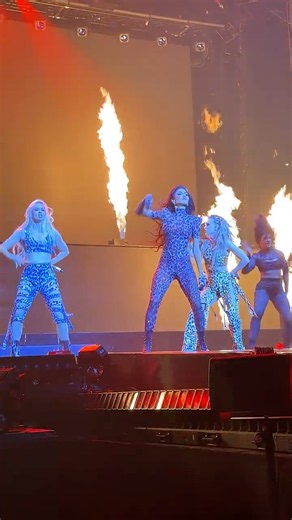 🔥 Buttons - The Pussycat Dolls - Live in Warsaw 2026