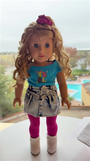 Meet Courtney!💖 (she’s SO CUTIE) #americangirl #newdoll #yay #fyp #boxopening