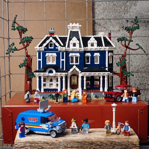 LEGO Icons 11370 Stranger Things: The Creel House (2593 Pieces), Building Blocks, Kids Toy | Lazada.co.th