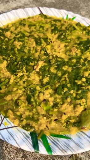 Village style spinach recipes with masur dal! #bengalifood #tasteofindia #homemade #desifood #recipe