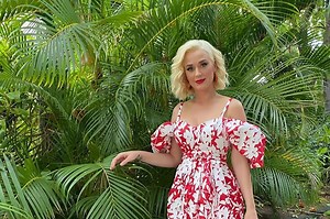 Lirik Lagu Wide Awake - Katy Perry, Lengkap dengan Terjemahan - Sonora.id