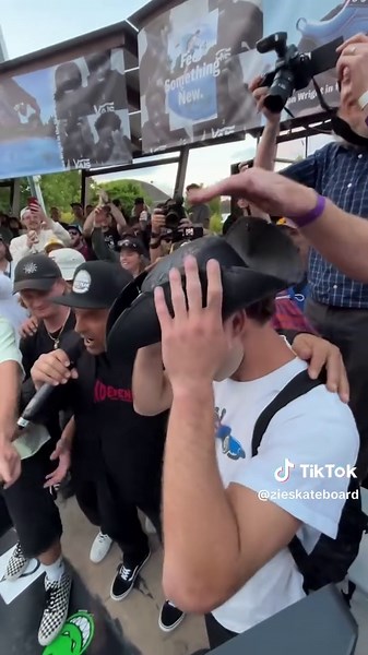 ￶￶ (@zieskte) - Belco Bowl Jam 2025: Skateboarding Excellence in Action