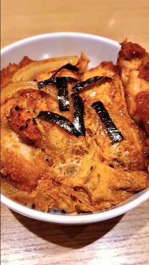 Let's eat chicken katsu - Genki Sushi #japanesefood #chickenkatsu #katsudon