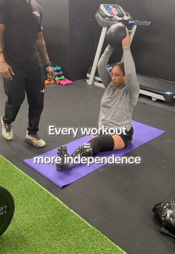 The stronger I get, the more independent I become. That’s the goal 🙌🏽 @Michael Daniels #amputee #disability #fyp #workout #motivation