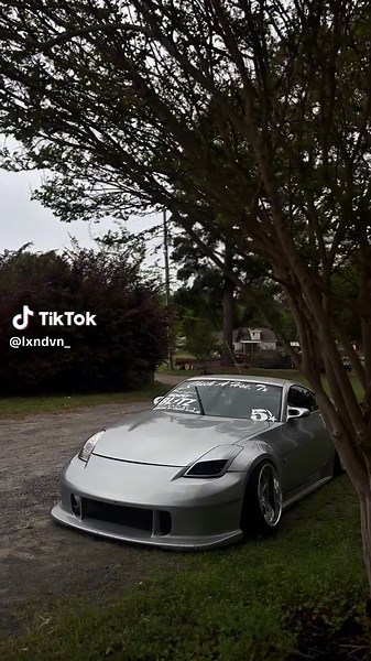 Nissan 350Z: Features and Performance Overview