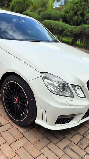 Luxury Mercedes Benz E300 for Your Loved Ones