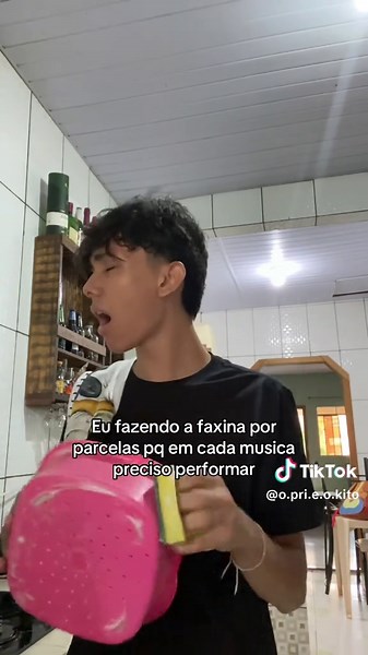 o Pri e o Kito (@o.pri.e.o.kito) - Eu simplesmente amo banda djavú #bandadjavu #foruyou @o Pri e o Kito