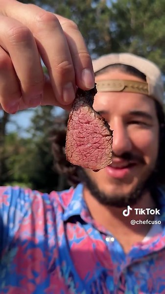 Delicious Brazilian Picanha Caprese Sandwich Recipe