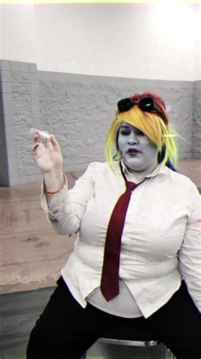 addicted.... to my cupcakes @rainbow #rainbowfactory #mlpcreepypastacosplay #pinkamenadianepie #