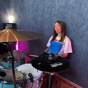 Bring Me The Horizon - Teardrops (Drum Cover) Cover made by Kristina Rybalchenko Drums mixed by Roman Kharyukov #bringmethehorizon #Teardrops | BMTH - Brasil