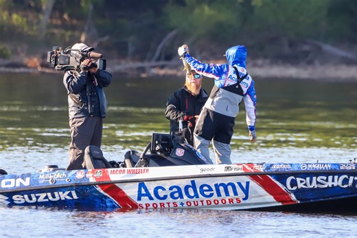 GALLERY: Wheeler wins REDCREST - Major League Fishing