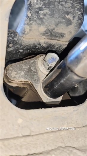 How to Open Transmission Side Mounting Bolt Easily | Car Repair Tips😊