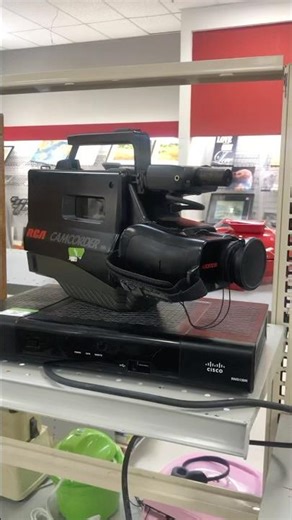 Vintage RCA VHS📼cam recorder.#vintage #rca #antique #1980s#vintageelectronic #camcorder#electronic