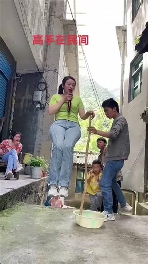 Amazing! A graceful lady practicing ancient martial arts in the mountains!#funny #comedy #kungfu
