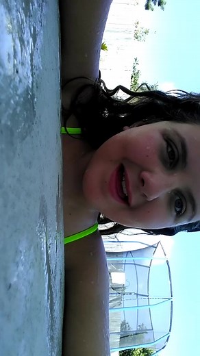 pineapplegirl2435 (@olivia.ebert.v)’s videos with Hot N Cold - The Chipettes