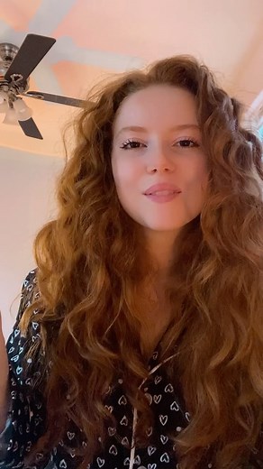 Francesca Capaldi on Instagram: "Get ready with me for the first day of Winter Break ⛄️"