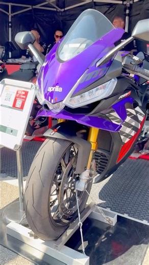 Aprilia RSV4 Factory 🔥 Italian V4 Superbike! #wsbk #bike #motogp #bsb #doningtonpark