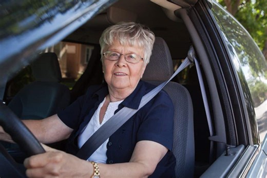 Permis de conduire : une visite médicale bientôt obligatoire ? (peu importe votre âge)