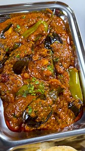 Bharwa Baingan Recipe | Dhaba Style Baingan Ki Sabji | Eggplant curry | Dharmis Kitchen