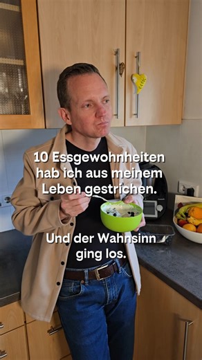 Felix Danberg • Abnehmen für Selbständige und Führungskräfte on Instagram: "⬇️ Hier sind typische Dinge, die du aus deinem Alltag streichen solltest, damit das Abnehmen endlich funktioniert: 👉 Und folge mir @felix.danberg.official für weitere Tipps und Hacks auf deinem Abnehm-Weg. ➡️ Jeden Morgen Weißmehl in Toast oder Brötchen. Folge: Bereits 500-700 Kalorien in der Früh. ✅ Smarter: Setze auf eiweißreiche Alternativen wie Skyr, Protein-Shake oder Magerquark. Bleibst länger satt und voller Ener