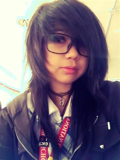 Transform Your Look: Embrace the Right Fringe Style