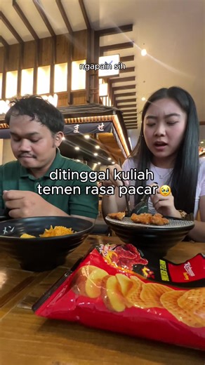 Ditinggal Ahmad Keluar Negeri: Apa yang Terjadi?