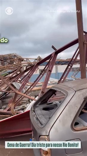 A powerful tornado hit Brazil’s southern state of Parana, killing six people and injuring more than 400 others Friday night, state officials said Saturday. The tornado, which hit speeds of more than 155 mph, destroyed dozens of homes in Rio Bonito do Iguacu and Guarapuava and prompted the government to declare an emergency in the affected region. This footage shows numerous commercial buildings, including a supermarket and an electrical store, left destroyed by the storm. Civil defense officials
