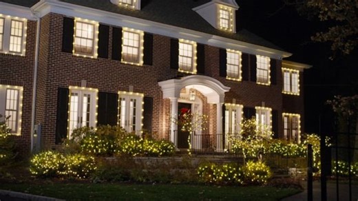 You can stay in the famed 'Home Alone' house this holiday season