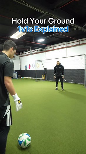 Patience wins 1v1s. 🧤⚡ In this correction video, we break down how goalkeepers hold their ground and stay disciplined in 1v1 situations — staying balanced, delaying the striker, and waiting for the right moment so they don’t get dribbled past. Don’t rush. Control the duel. Training New York’s top keepers at GSS Goalkeeper Academy. 💪 #GoalkeeperTraining #GoalkeeperAcademyNY #GoalkeeperAcademyNewYork #1v1Saves #GoalkeeperDecisionMaking #GKPositioning #GKTechnique #GKTraining #GoalkeeperCoach #GS