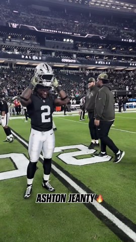 Ashton Jeanty Shines in Monday Night Football