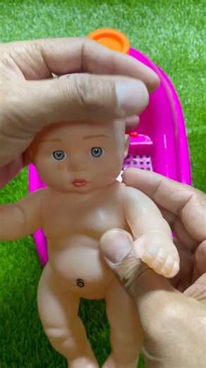 video/ mixing funny candy AsmR & Make up in Bathtubs with magic Msm"s color 😱😱 #youtubeshorts