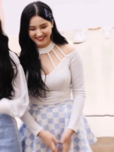 Dazzling Nancy from Momoland Shines Bright in Tiktok Dance Compilation