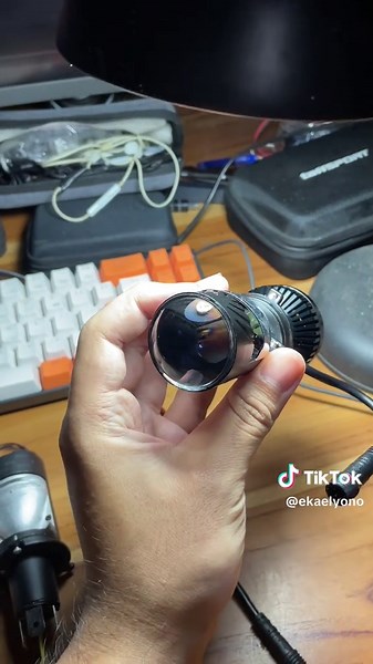 Kalian udah pakai yang mana? iBright ZE6 - iBright ZE PRO - iBright ZE0 - iBright ZE5 - S&D H4 #h4dimselenoid #ibrightze6 #ze6ibright #h4ze6 #ibrighth4ze6 #rtdm01r #rtdh6 #lampuh6 #m01rh6 #ibezpro #ibrightibez #biledibezpro #lamputembakslim #lampulaserslim #lampugril #lamputembakkenzo #kenzolampu #ibrightze77 #projiebiledibright #projiebiled3inci #ibrightzepro #zepro #minibiled #selenoid #ze41 #ibrightmatrix #matrixx1ibright #ibrightze0 #ze0 #biledze0 #projectorbiled #cr7biled #biledcr7 #projiec