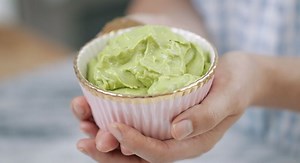 How to Use Avocado to Substitute Butter in Baking and Desserts