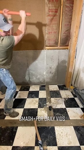 Once u cut the slab. U crack it with the sledgehammer and than pry it out. ￼￼#learnontiktok #favoritememories #tutorial #diy #foryou #fypchallenge