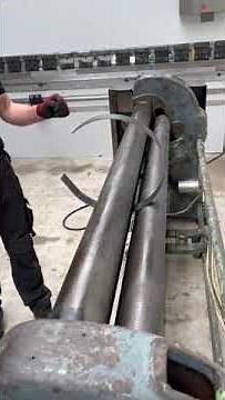 Sheet metal bending machine - 3 rollers