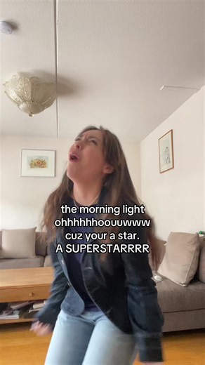 Kendall's Epic Performance of 'A SUPERSTARR'