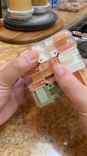 🧩👐My kid won’t sit still, but this puzzle maze cube keeps their hands busy and mind focused. Small, portable, and gives me 5 minutes of peace! ⏳✨ | Responsibley-r
