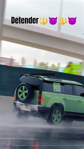 Land Rover Defender🔱👿🔱👿#automobile #lifeisbutadream #landroverdefender #offroadvehicle