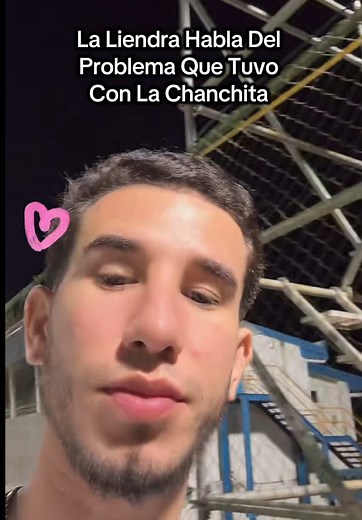 La Liendra Discusses Issues with La Chanchita