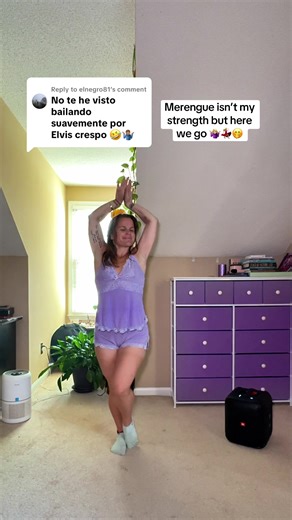 Learning Merengue Dance Steps with Elvis Crespo